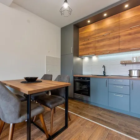 Contigo - Vrnjacka Promenada Vrnjačka Banja