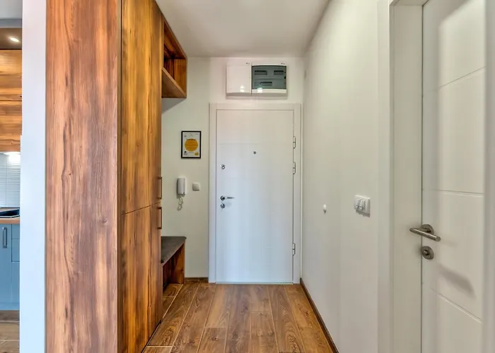 Contigo - Vrnjacka Promenada * Vrnjačka Banja